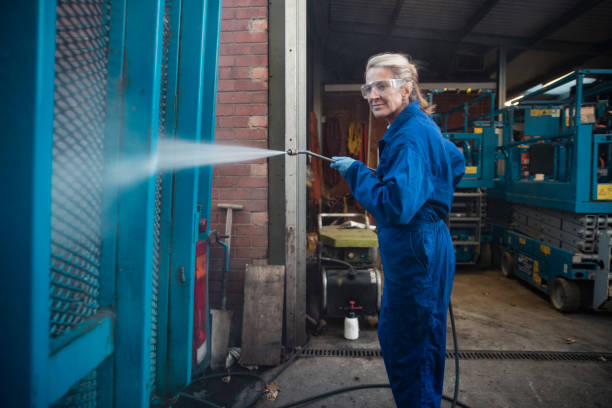 Best Commercial Pressure Washing  in Pleasantville, IA